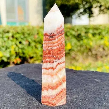 Natūrali raudona juostele akmens obeliskas kristalų energijos skiltyje Reiki gydymo